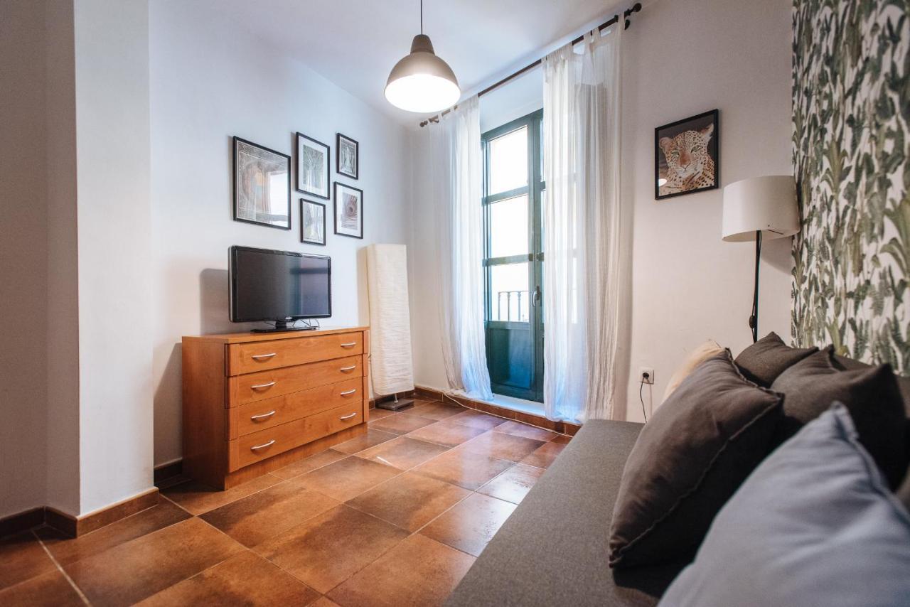 Homeyseville- Bright Apartment At Santa Cruz 6 Pax, Parking Optional エクステリア 写真