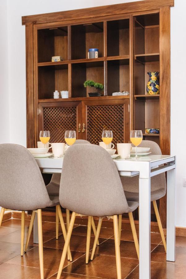 Homeyseville- Bright Apartment At Santa Cruz 6 Pax, Parking Optional エクステリア 写真