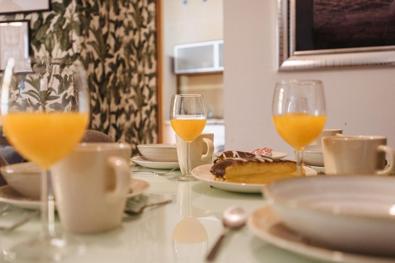 Homeyseville- Bright Apartment At Santa Cruz 6 Pax, Parking Optional エクステリア 写真