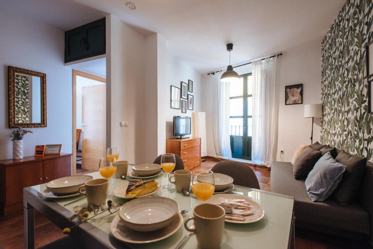 Homeyseville- Bright Apartment At Santa Cruz 6 Pax, Parking Optional エクステリア 写真