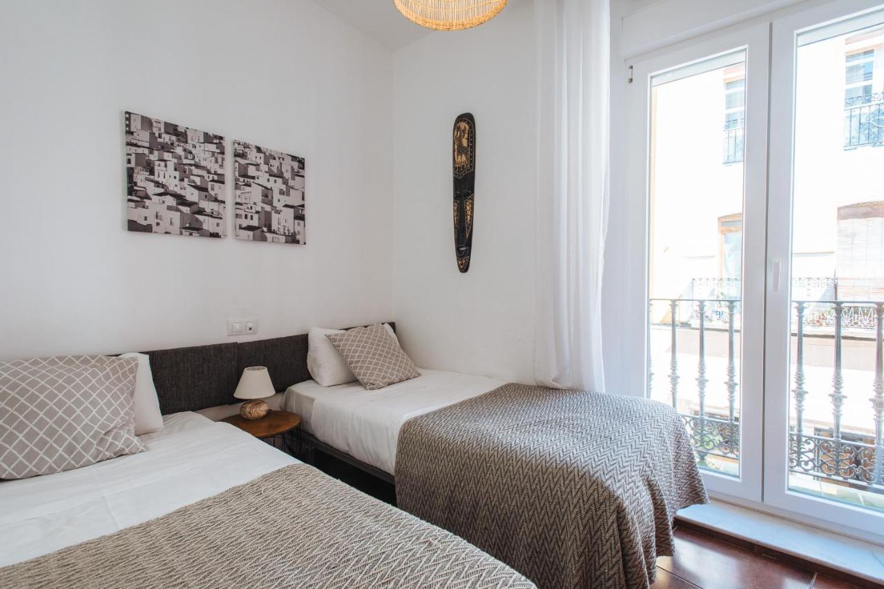 Homeyseville- Bright Apartment At Santa Cruz 6 Pax, Parking Optional エクステリア 写真