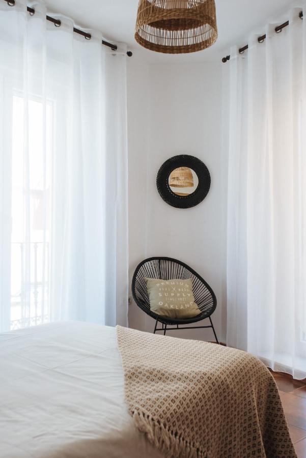 Homeyseville- Bright Apartment At Santa Cruz 6 Pax, Parking Optional エクステリア 写真